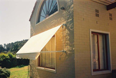 fall-arm-awnings-8
